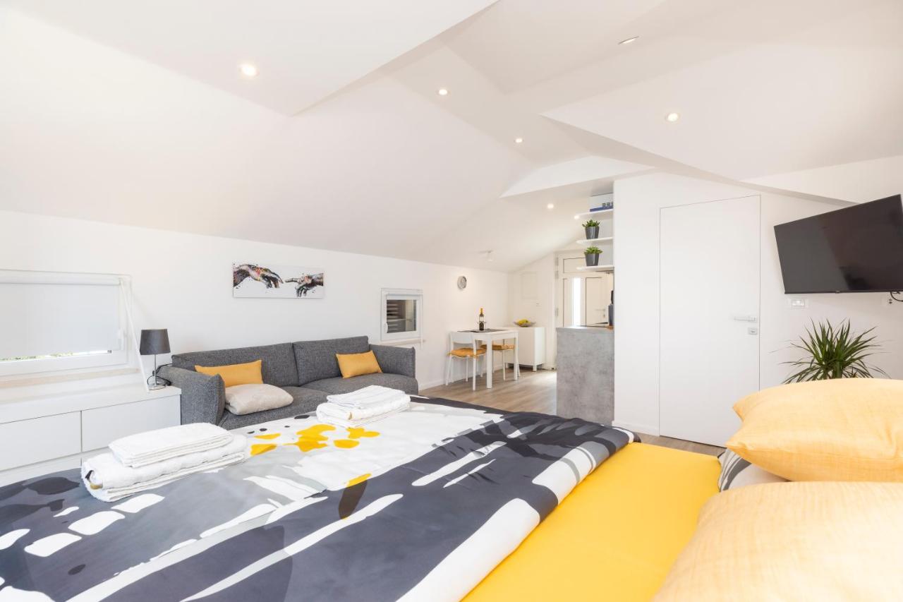 Easy Apartment Mali Losinj Luaran gambar